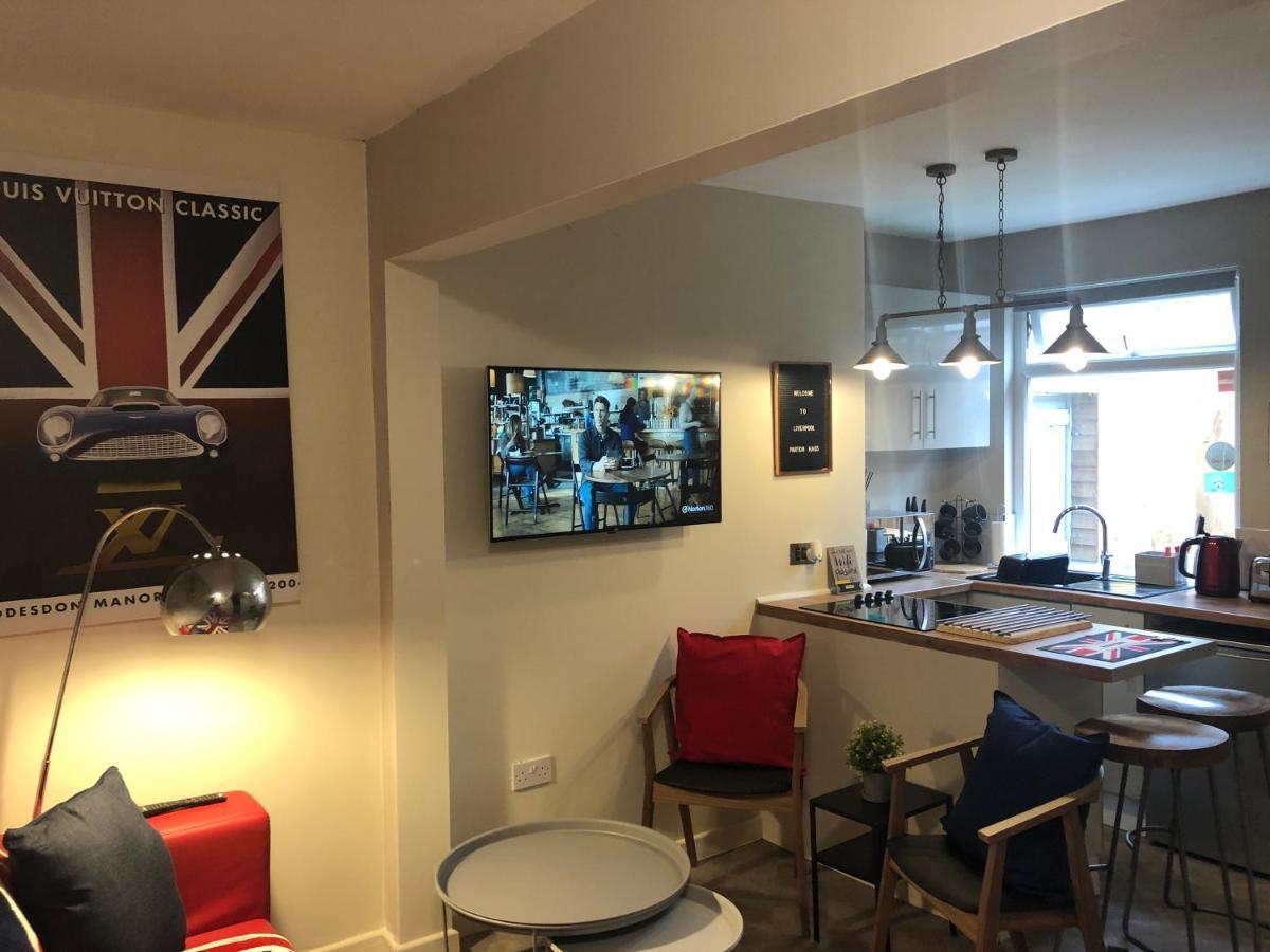 3 Double Bed Brittania Styled Central Home Near Lfc Sleeps 6 With Free Business Super Fast Fibre Broadband Liverpool Dış mekan fotoğraf